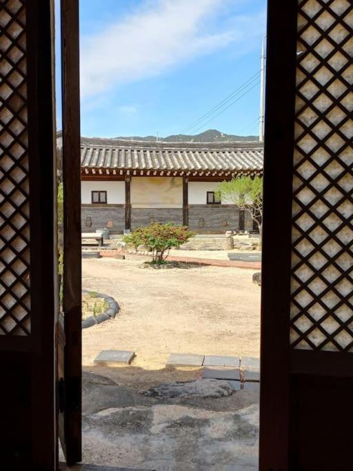 Yasun Gallery Gyeongju Bagian luar foto
