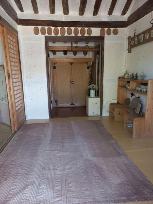 Yasun Gallery Gyeongju Bagian luar foto